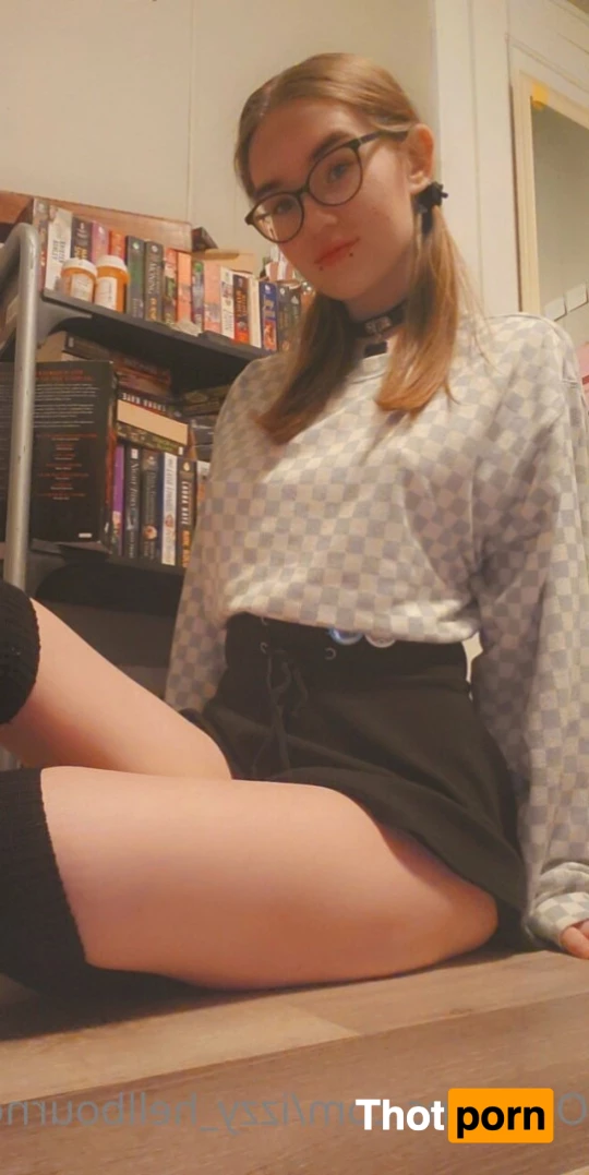 Izzy Hellbourne 6263712