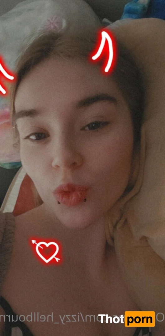 Izzy Hellbourne 6263816