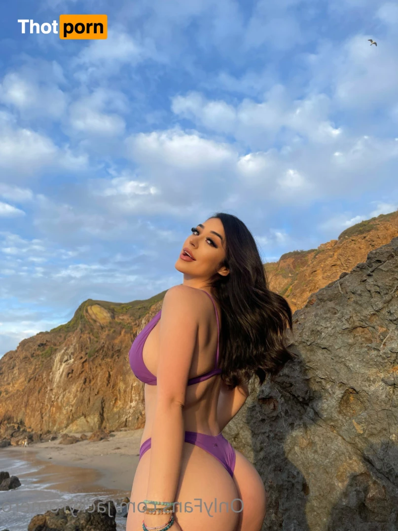 Jaqueline 💜 12046517