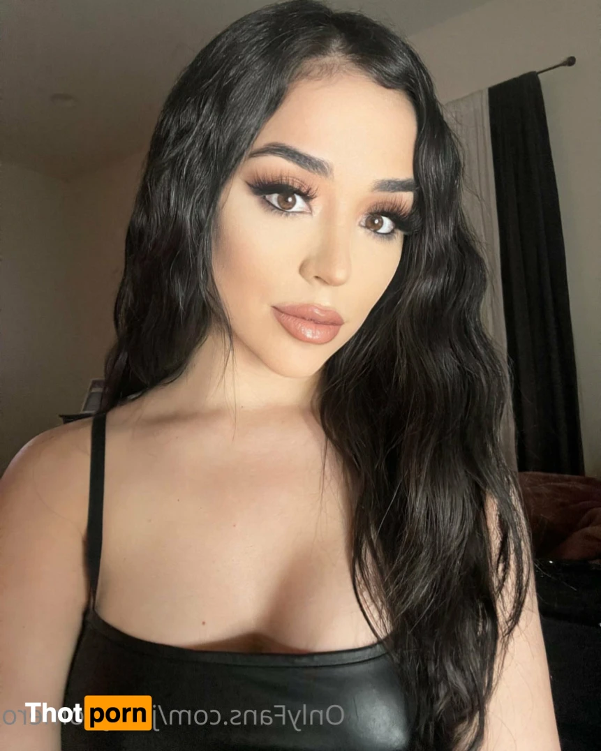 Jaqueline 💜 12047908