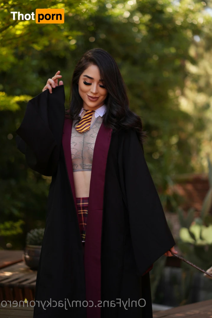 Jaqueline 💜 12048027