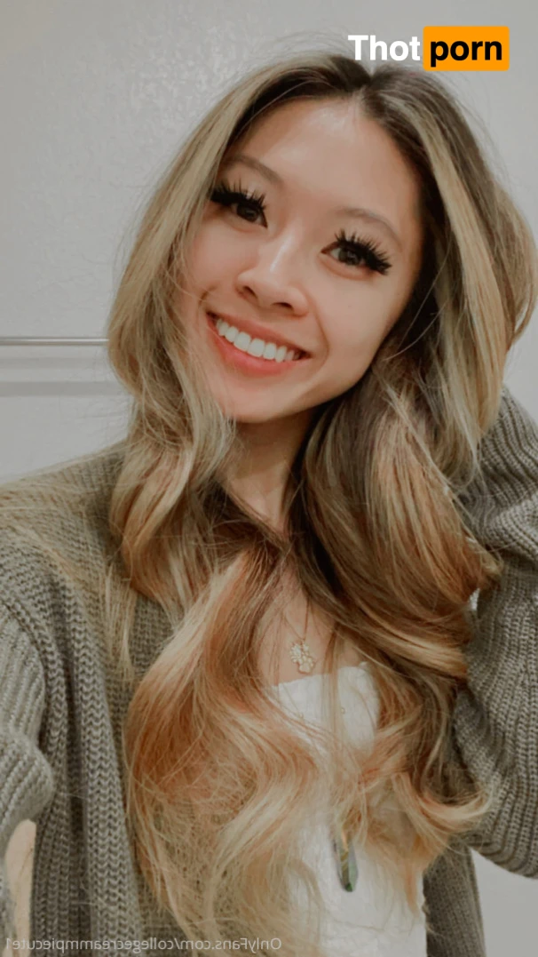 Petite Asian Cutie 11918001