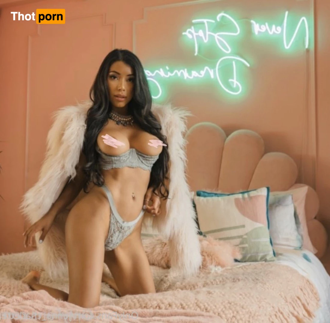 Jenna Charlette 🕊 6302590