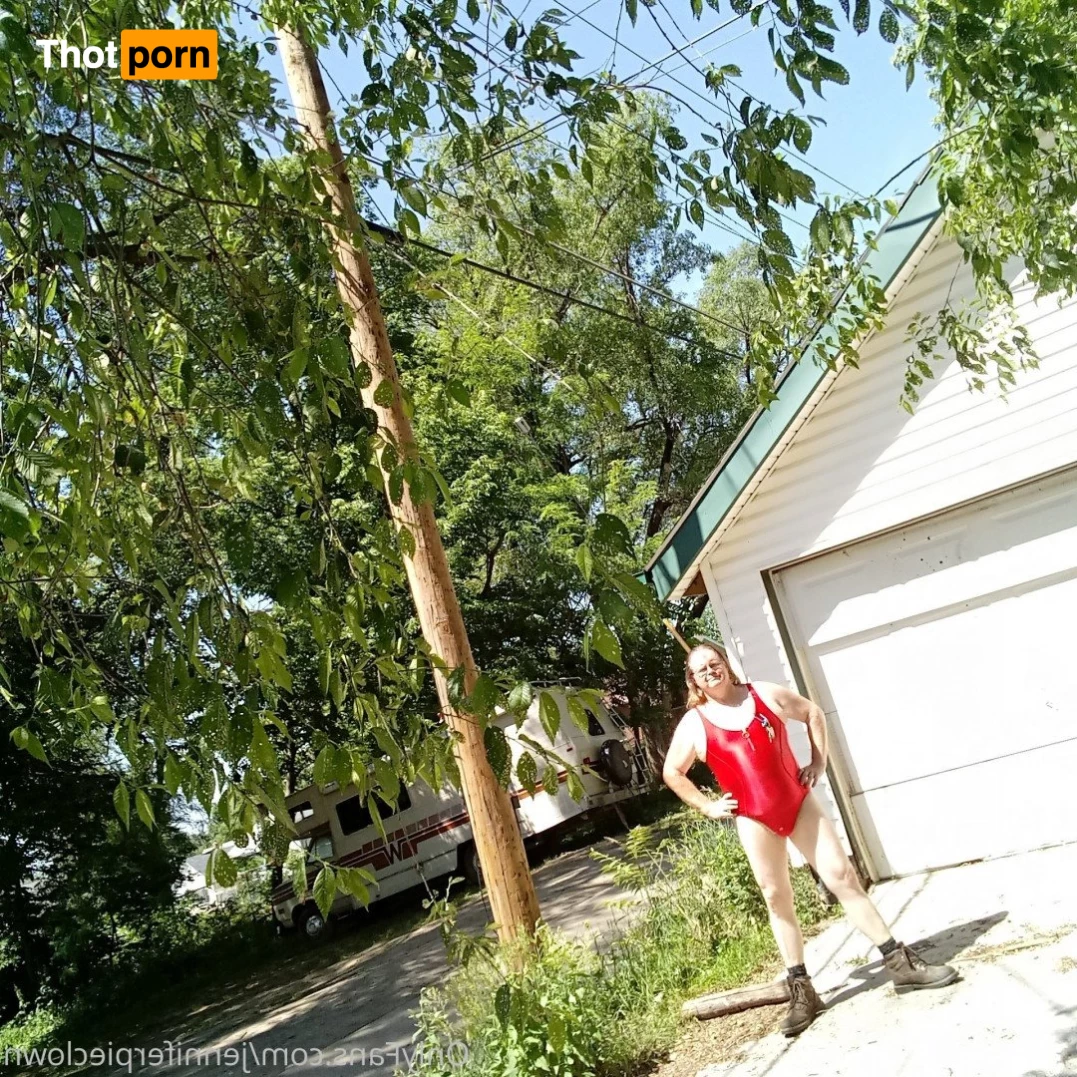 Jennifer_Pieclown 3209010