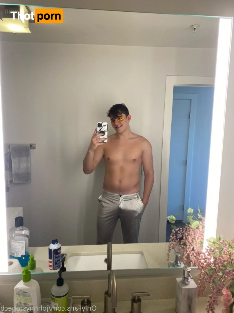 Johnny Stone 3201210