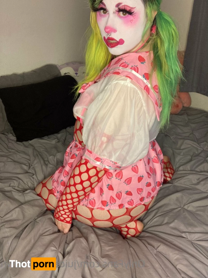 Juicebox the Clown 🧃💦✨ 3249851