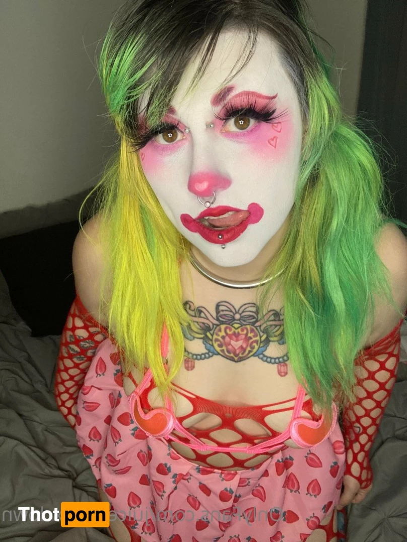 Juicebox the Clown 🧃💦✨ 3249879