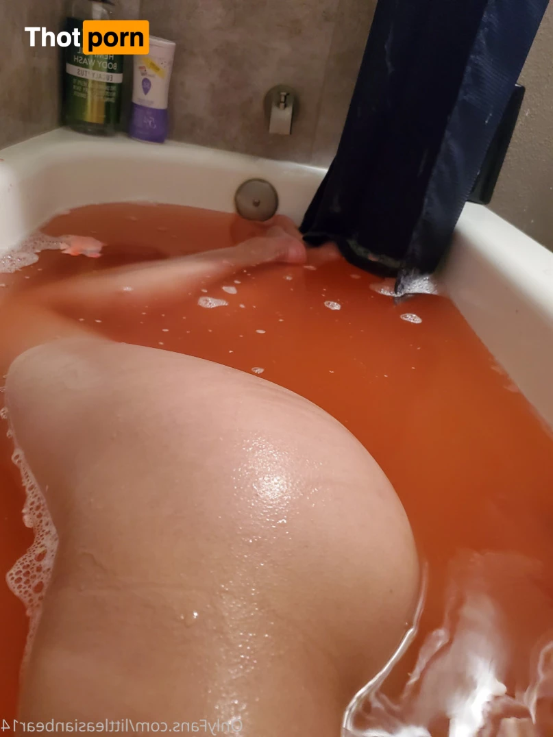 JuicyPinaypple 6259429