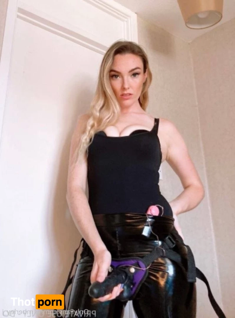 KimberleyJenner 3191619