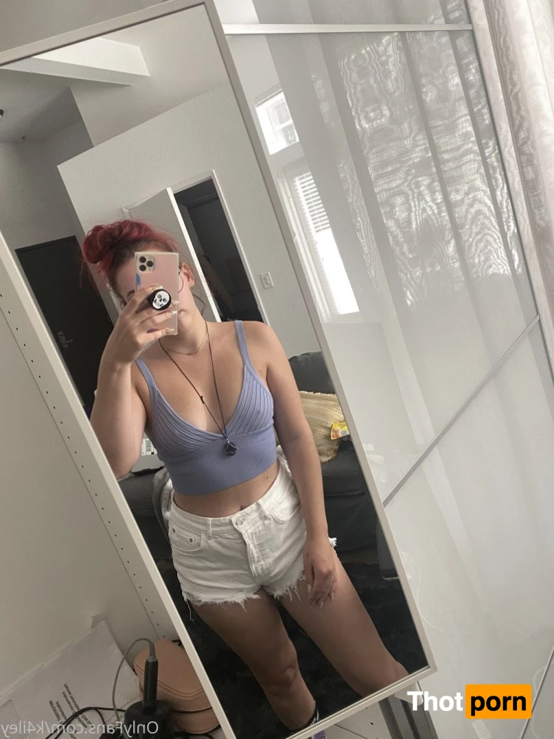 kailey with a four 3314817