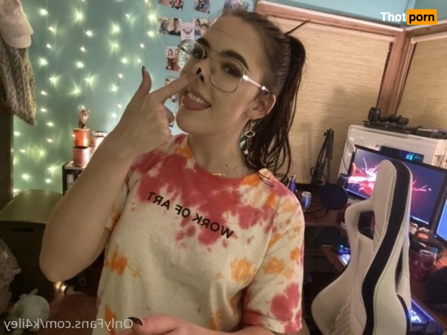 kailey with a four 3314990