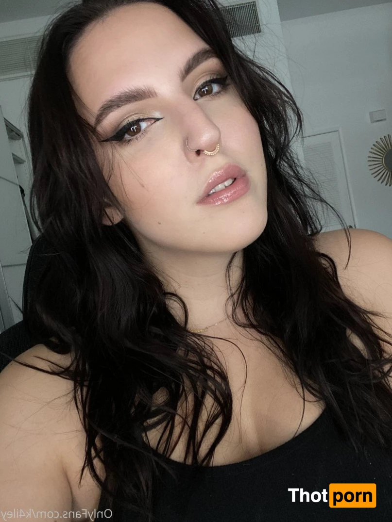 kailey with a four 3315112