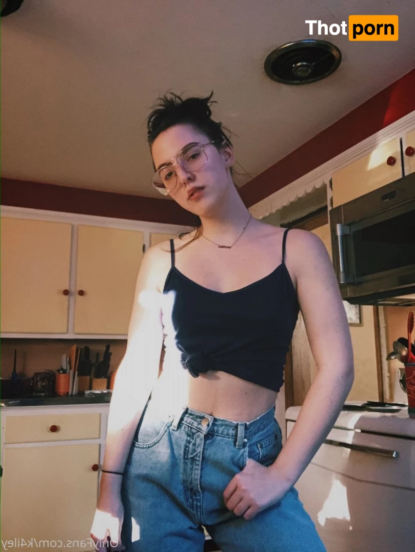 kailey with a four 3315153