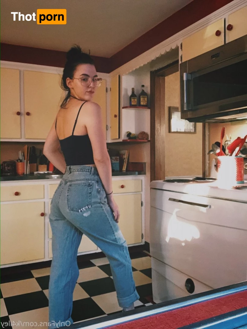 kailey with a four 3315209