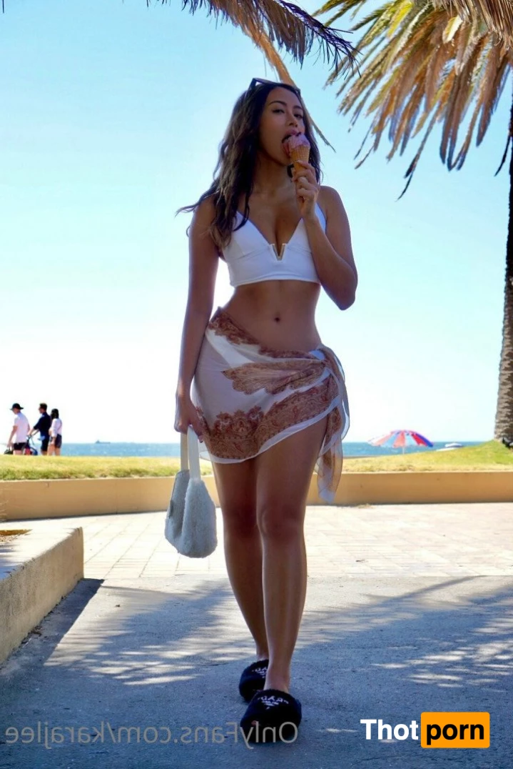 Kara J Lee ⚡ 3195893