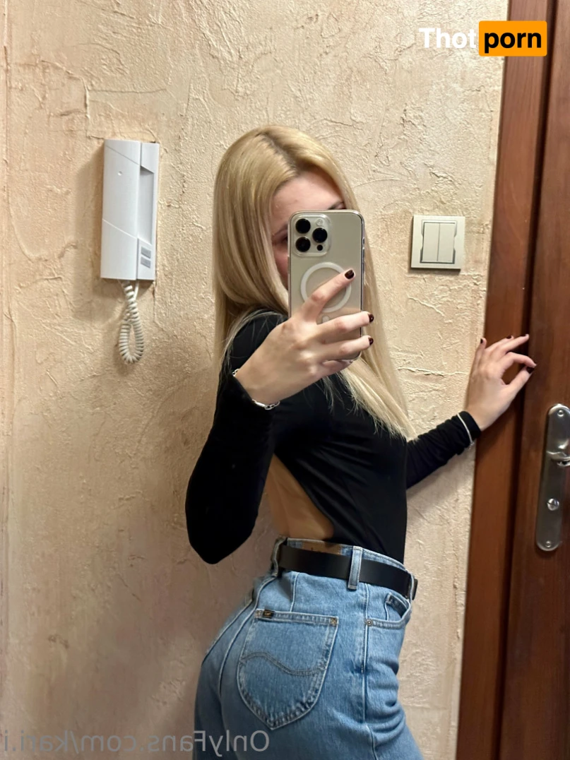 🇺🇦🍓Kari 🍓🇺🇦 10988191