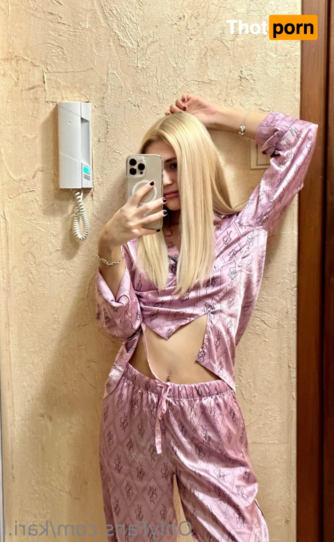 🇺🇦🍓Kari 🍓🇺🇦 11489221