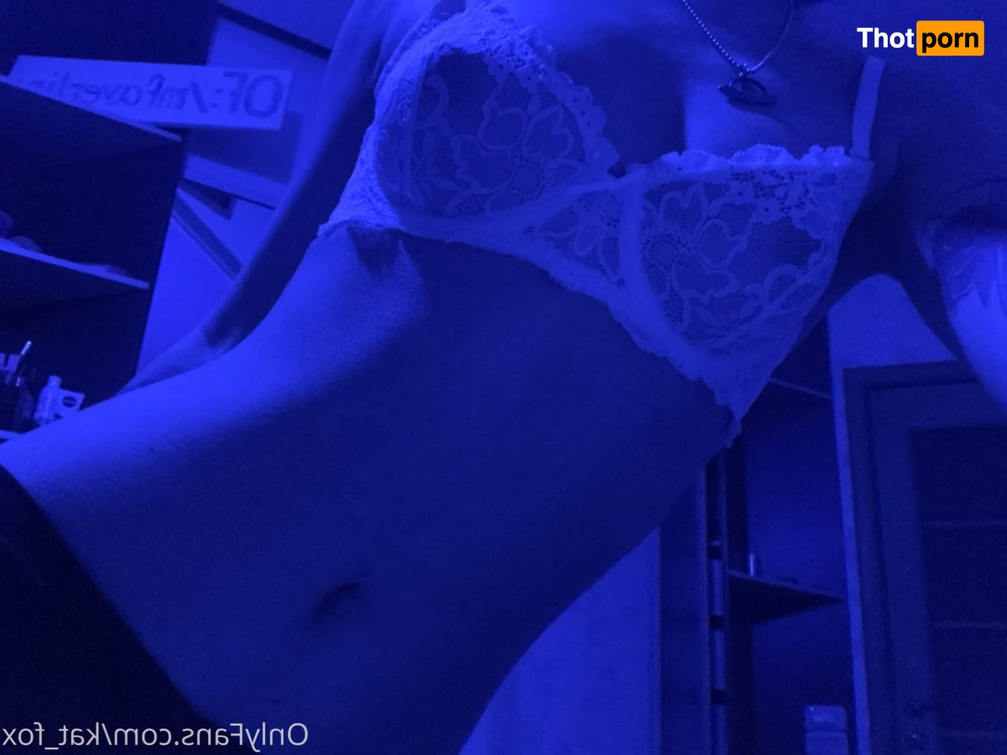 Cute kat fox girl 😈💦 3183283