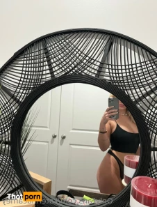 9528566