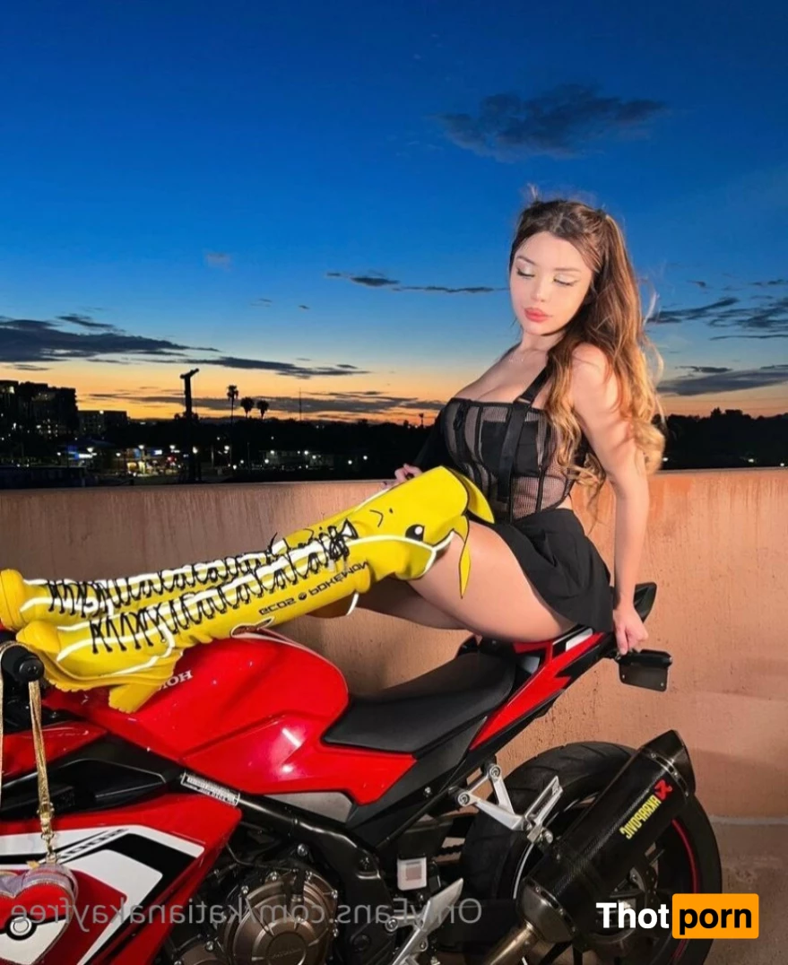 Katiana Kay 6283385