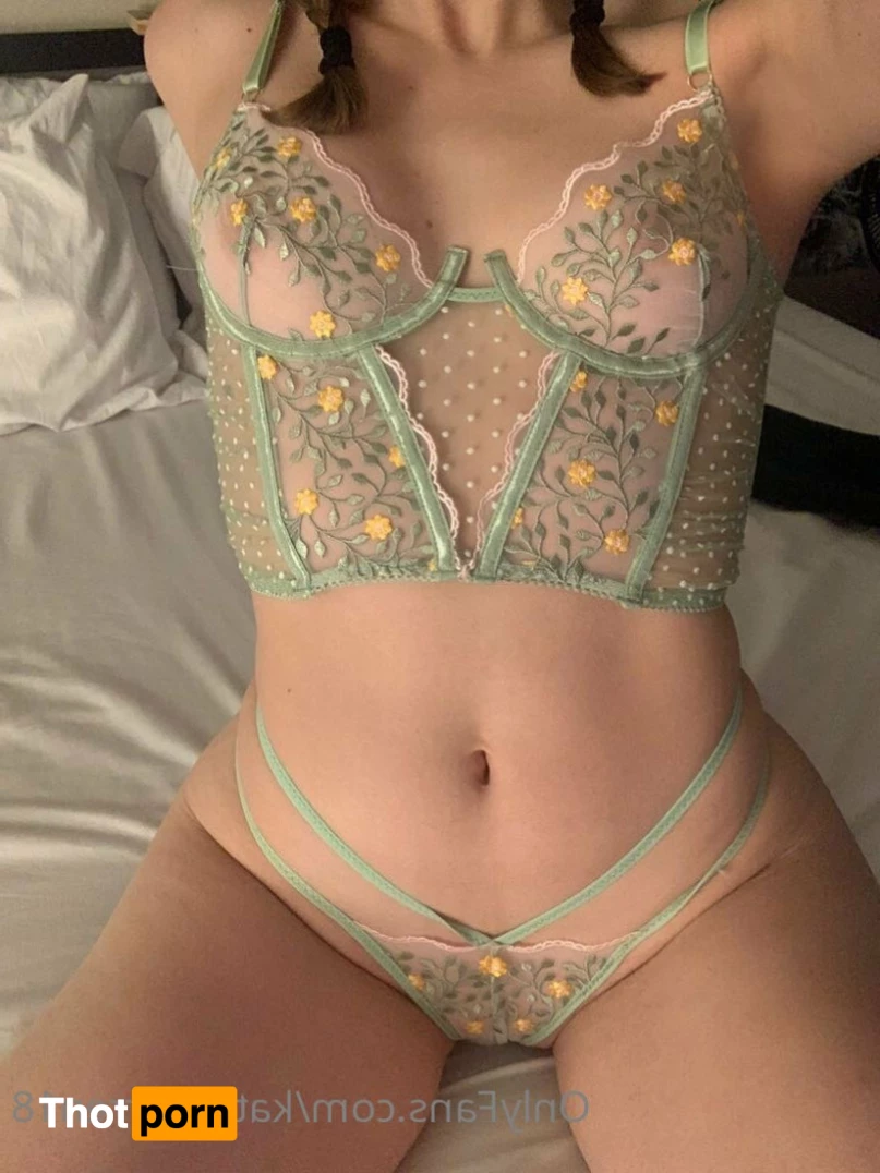 Katie💗 🔝0.33% 5832617