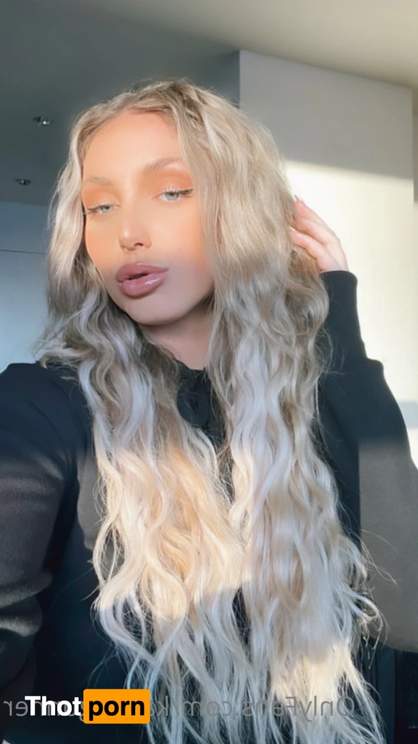 Kayley Gunner 15674718