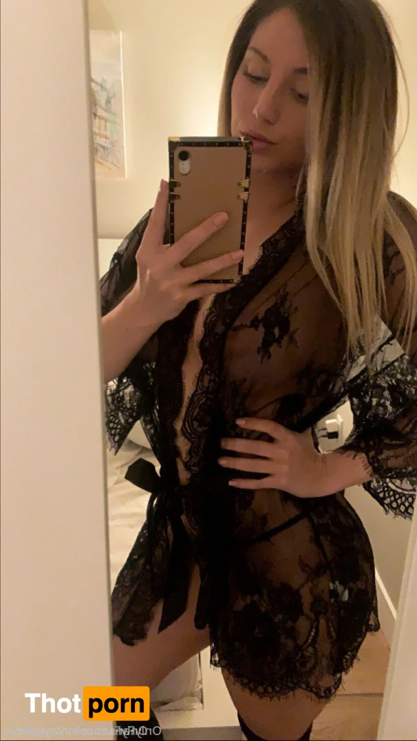 Kayley Gunner 15675296