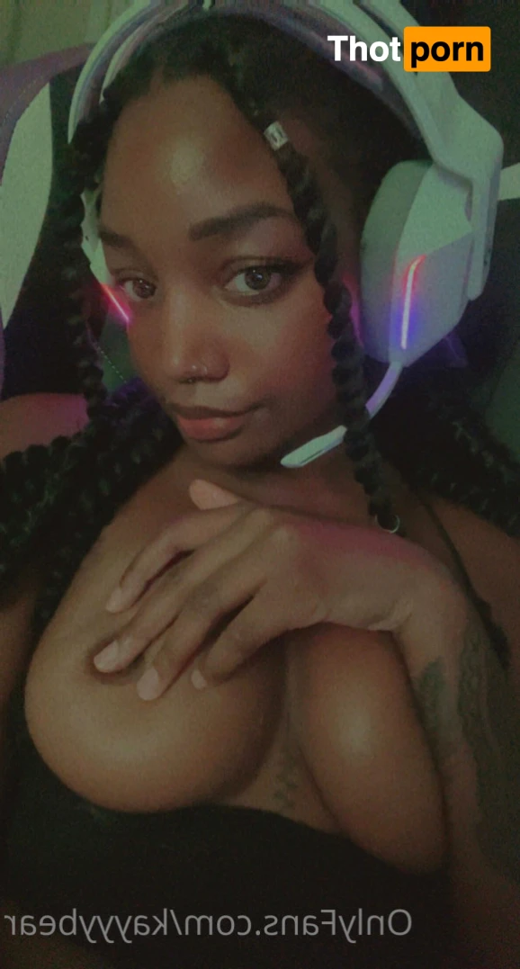 Kay Bear 🐻 15667708