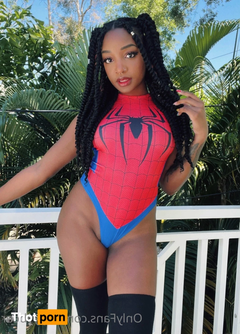 Kay Bear 🐻 15667925