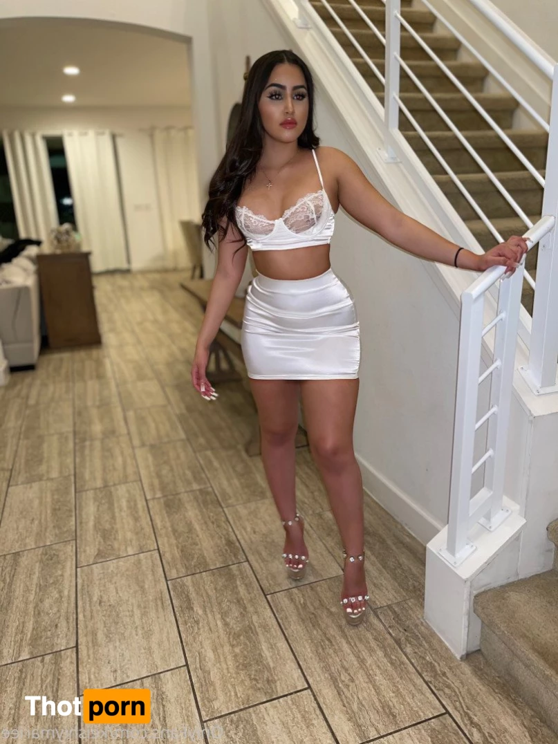 Keishly Savage ✨ 3215770