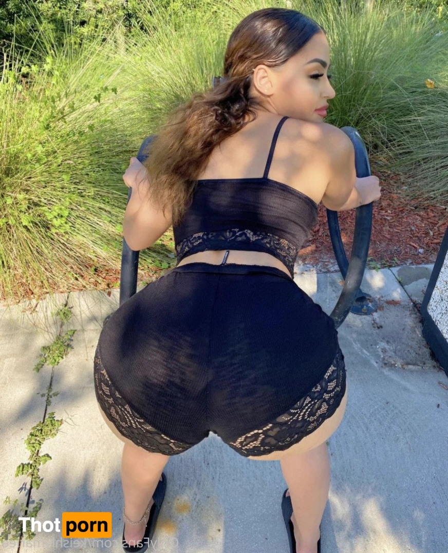 Keishly Savage ✨ 3215785