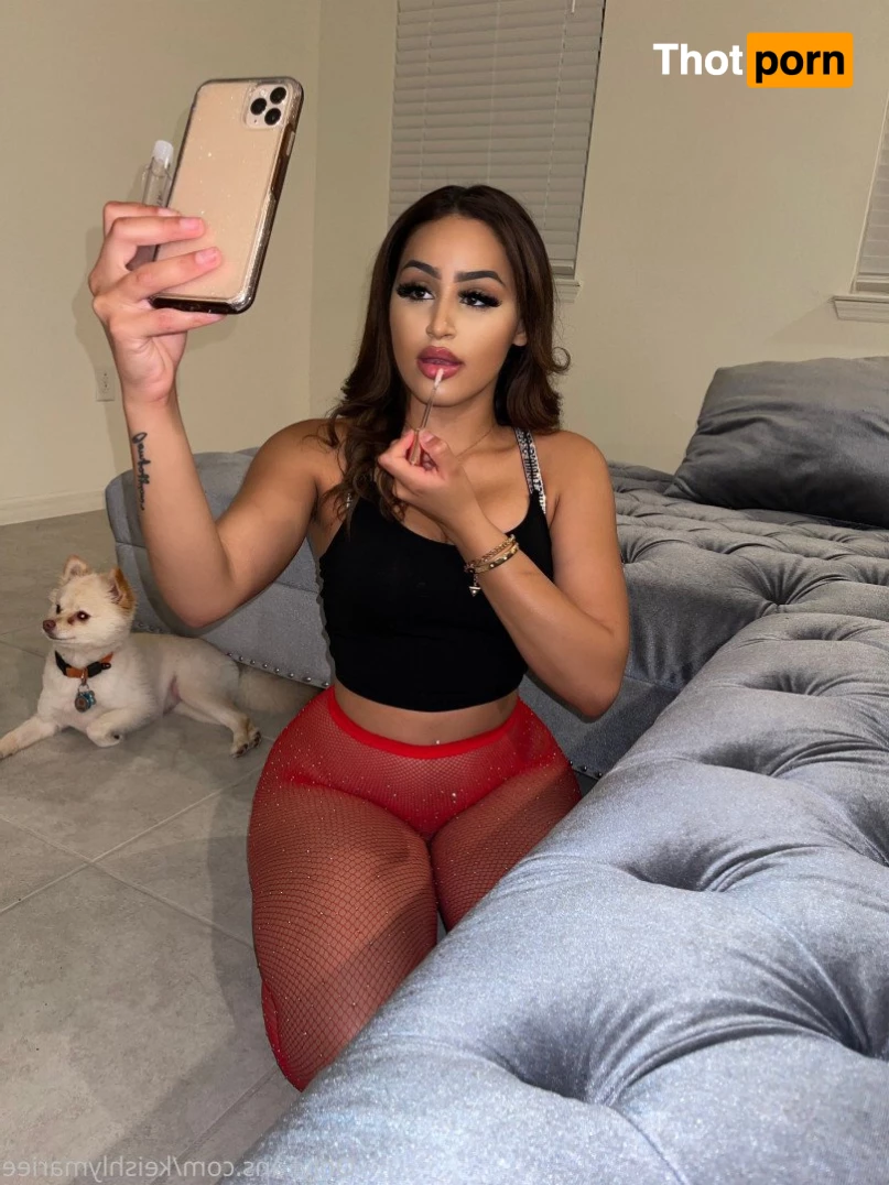 Keishly Savage ✨ 3215873