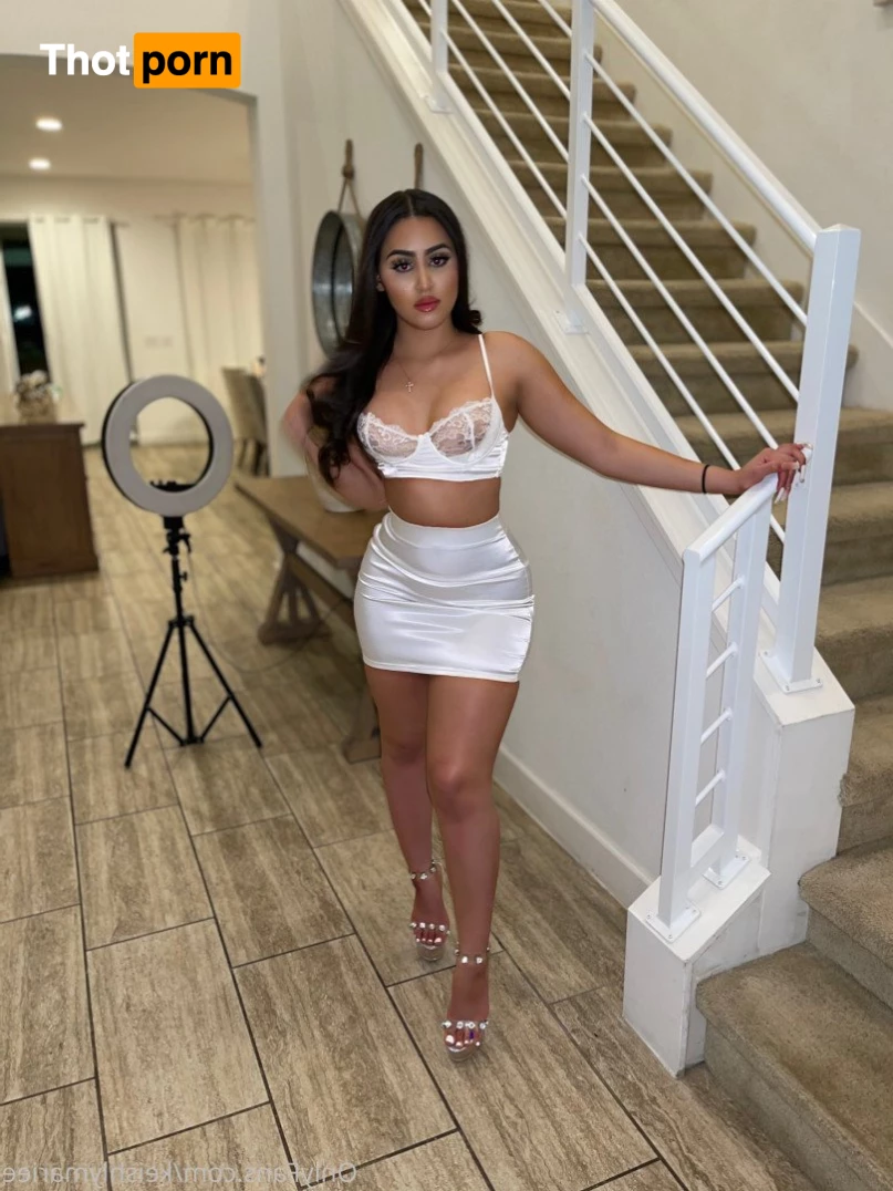 Keishly Savage ✨ 3215895