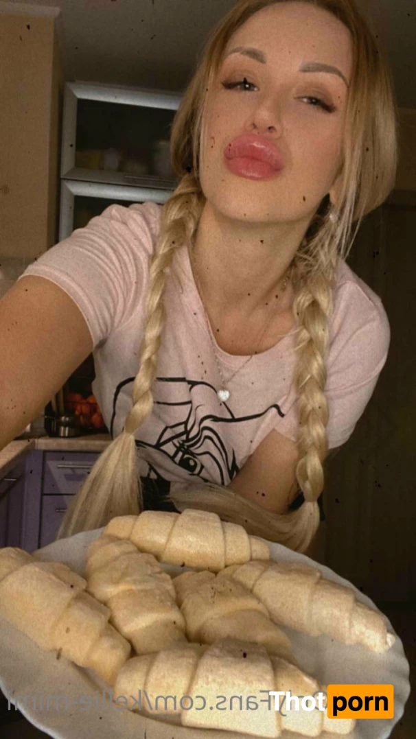 𝐊𝐞𝐥𝐥𝐢𝐞 🍒 𝓣𝓘𝓣𝓢 𝓠𝓤𝓔𝓔𝓝 🍒 5910219