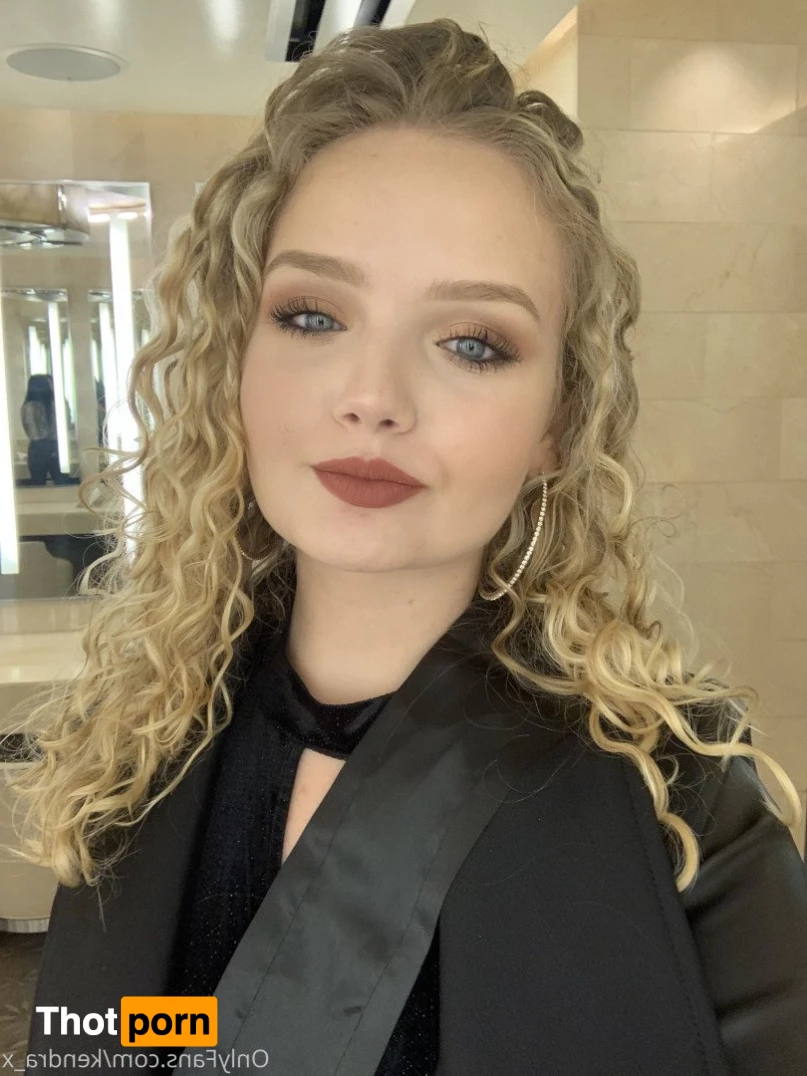 Kendra Xavia ✨FREE✨ 3283935