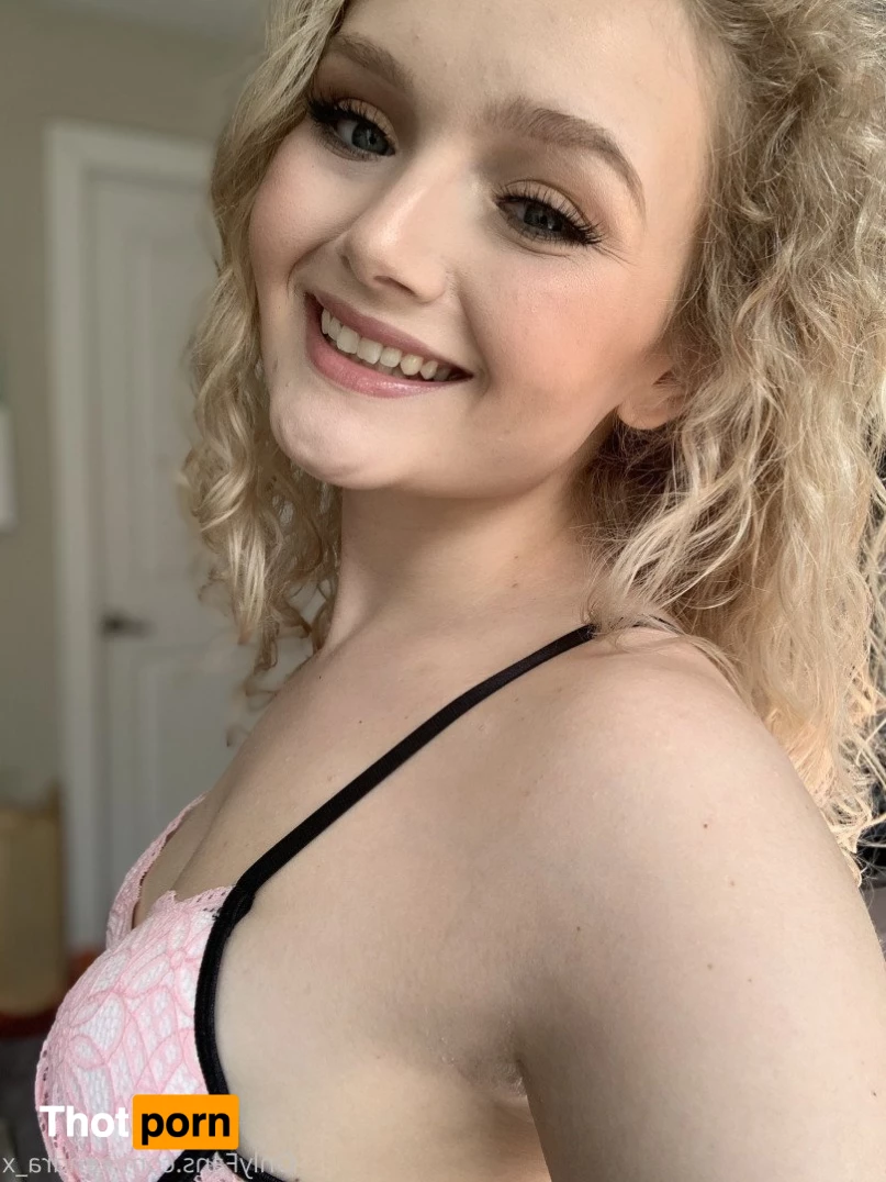 Kendra Xavia ✨FREE✨ 3284067