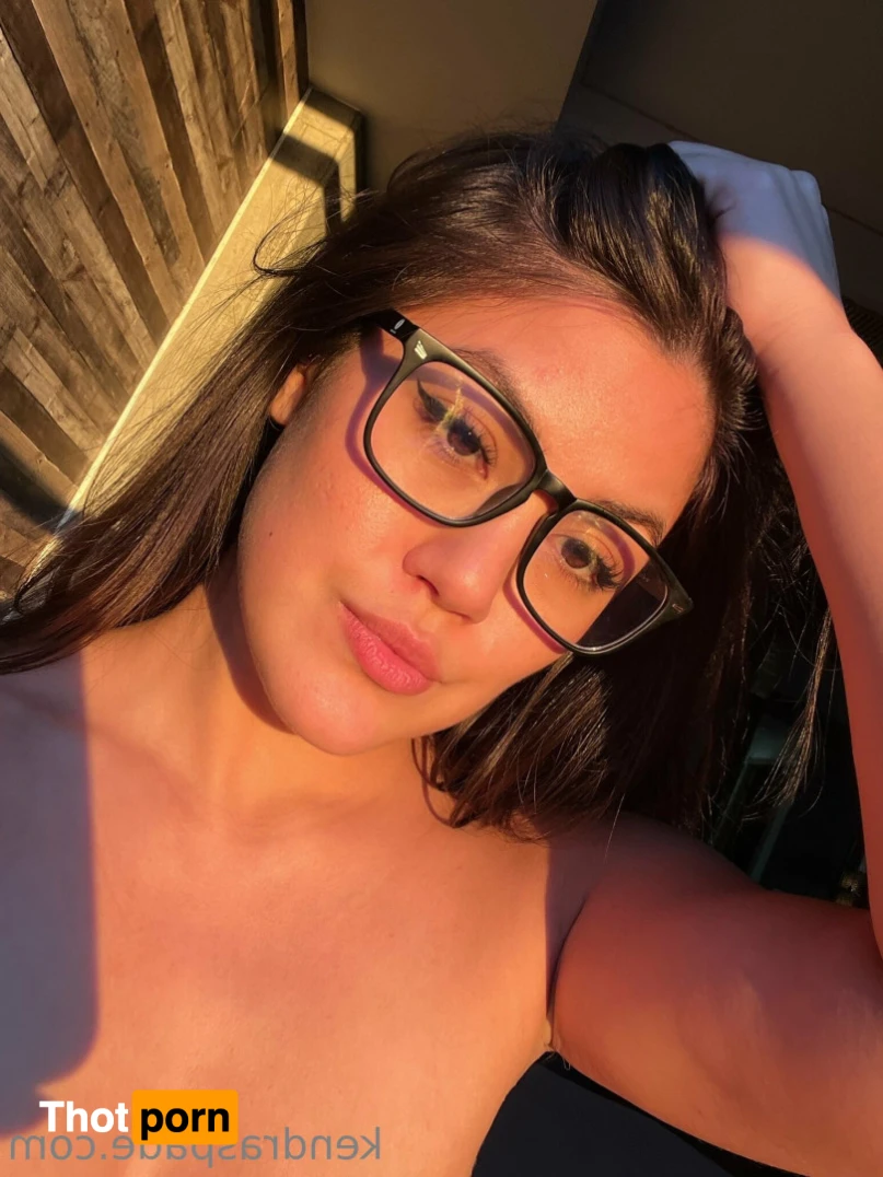 Kendra Spade 15663015