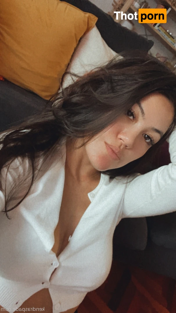 Kendra Spade 15663359