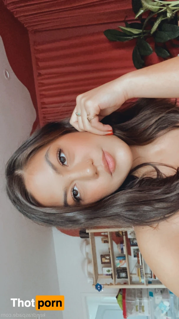 Kendra Spade 15663420