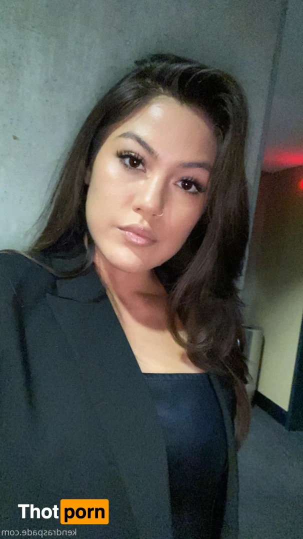 Kendra Spade 15663502