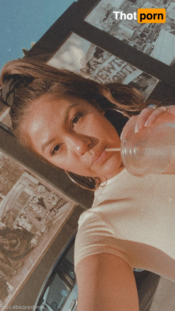 Kendra Spade 15663593