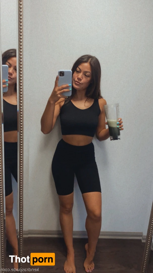 Kendra Spade 15663737