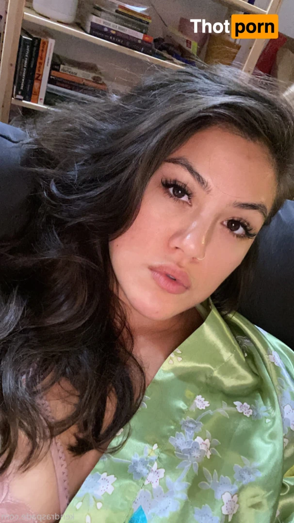 Kendra Spade 15663843