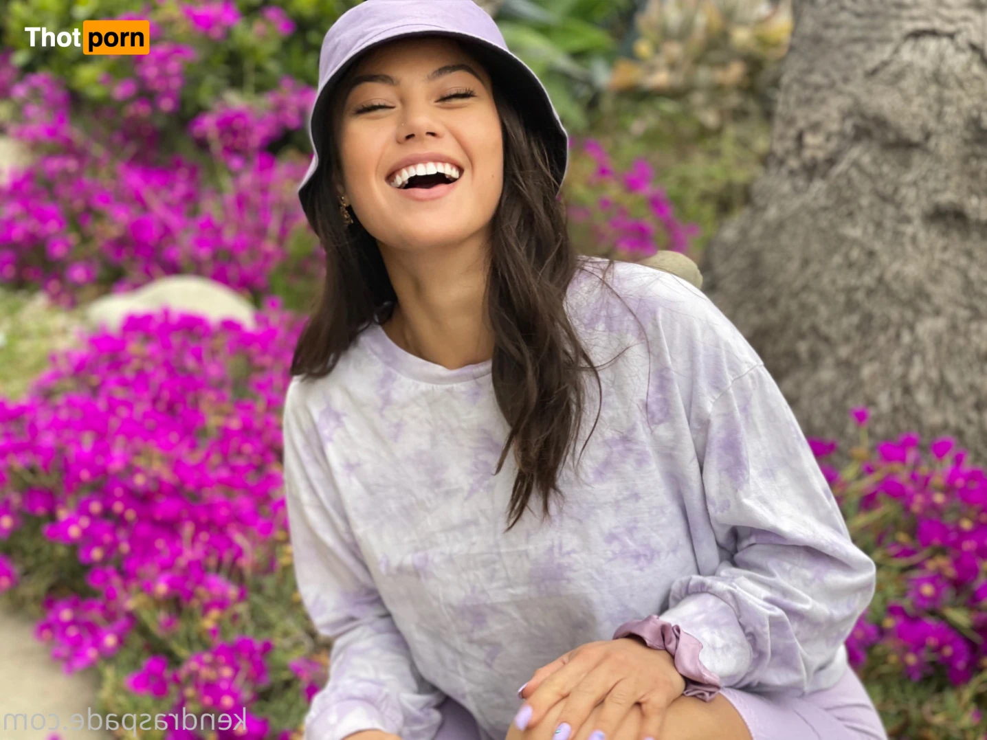 Kendra Spade 15663897