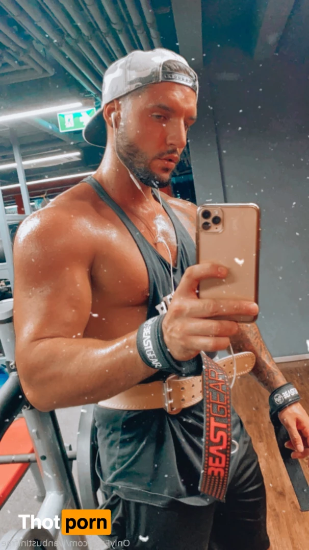 Kevin_boyx69 6274707