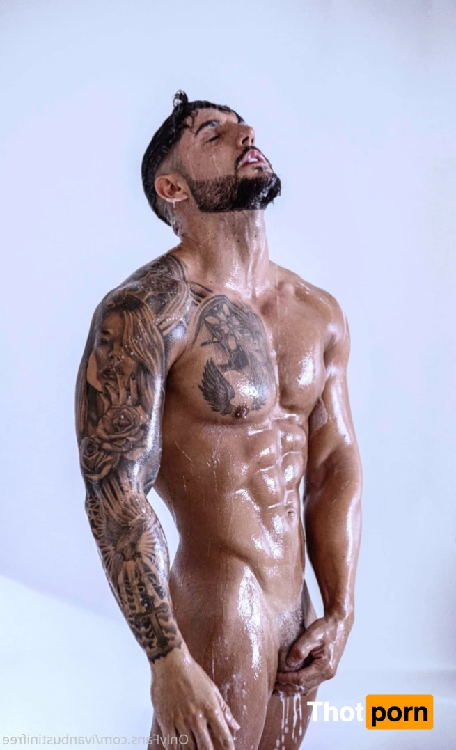 Kevin_boyx69 6274865