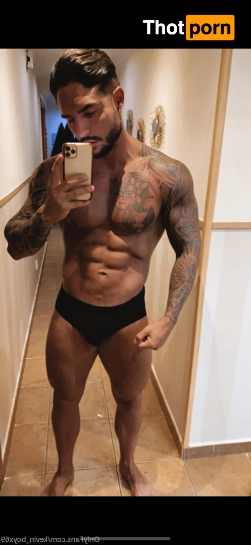 Kevin_boyx69 6274960