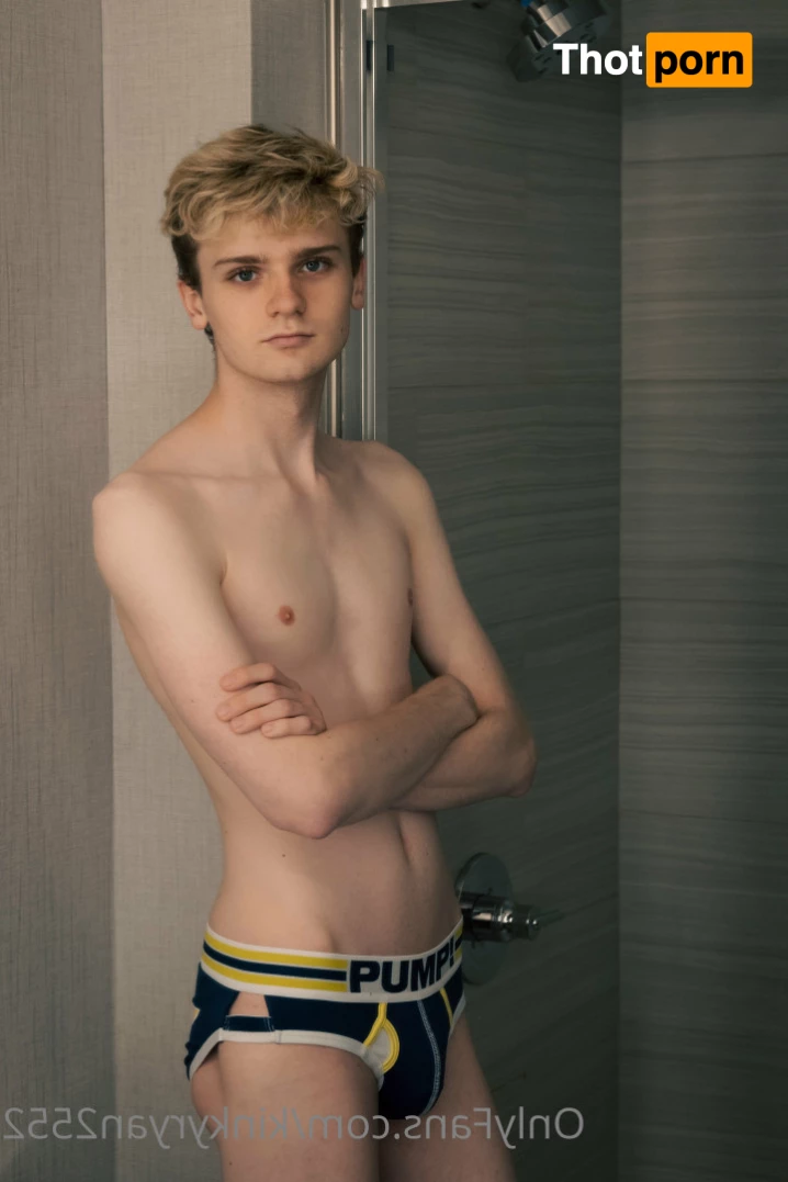 Ryan Snow❄ 9528020