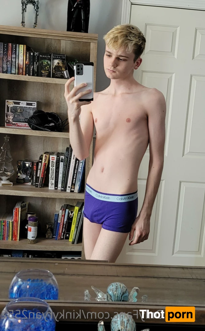 Ryan Snow❄ 9528248