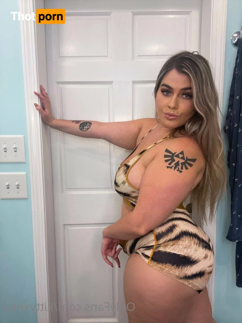 XXX Nudes on Wall 🥵 5901774